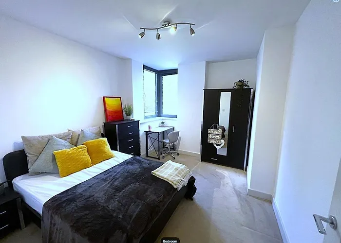 Stylish And Modern 1-Bedroom Flat Near Reading Town